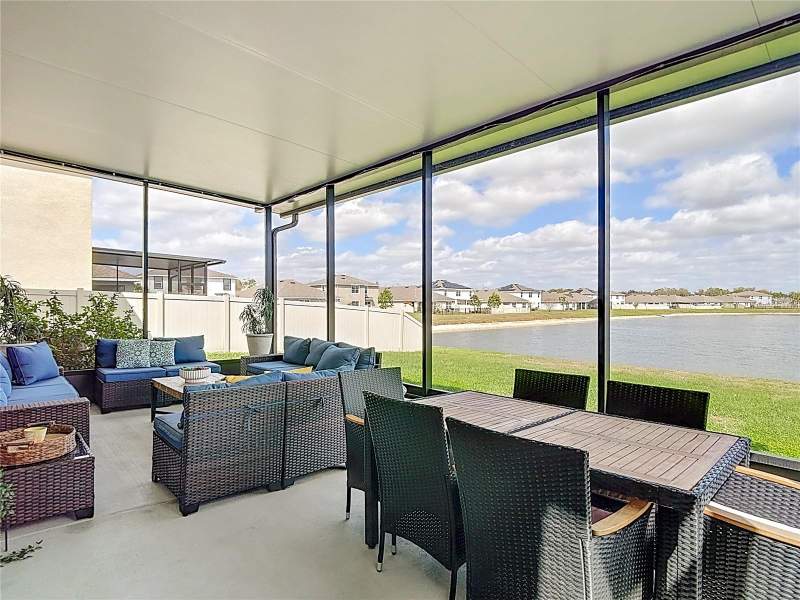 5 bedroom Single Family Residence at 38287 Sonnet Landing Avenue, Zephyr Lakes Subdivision, Zephyrhills — photo 2