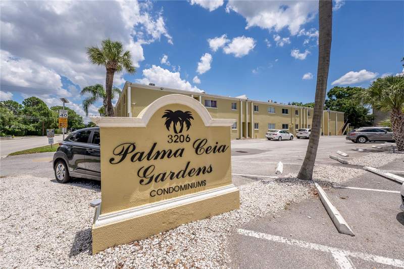 Palma Ceia Gardens Condo