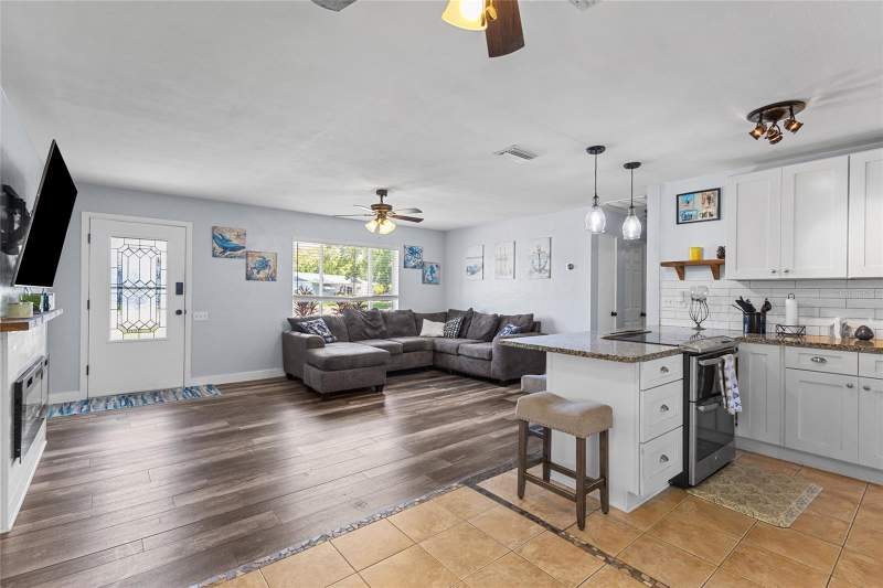 3 bedroom Single Family Residence at 11916 85TH TERRACE, RIDGEWOOD GROVES, SEMINOLE — photo 3