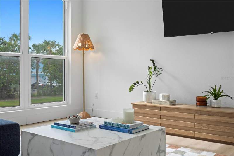 3 bedroom Townhouse at 3870 Pompano Drive, Coquina Key St Petersburg Twnhms, St Petersburg — photo 4