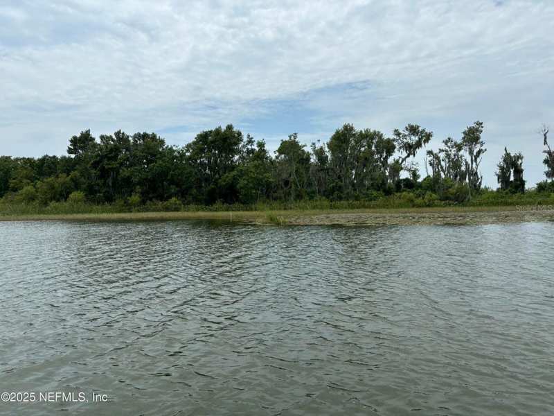 2 bedroom Single Family Residence at 6001 Bird Island Drive, Acreage & Unrec, Lady Lake — photo 1