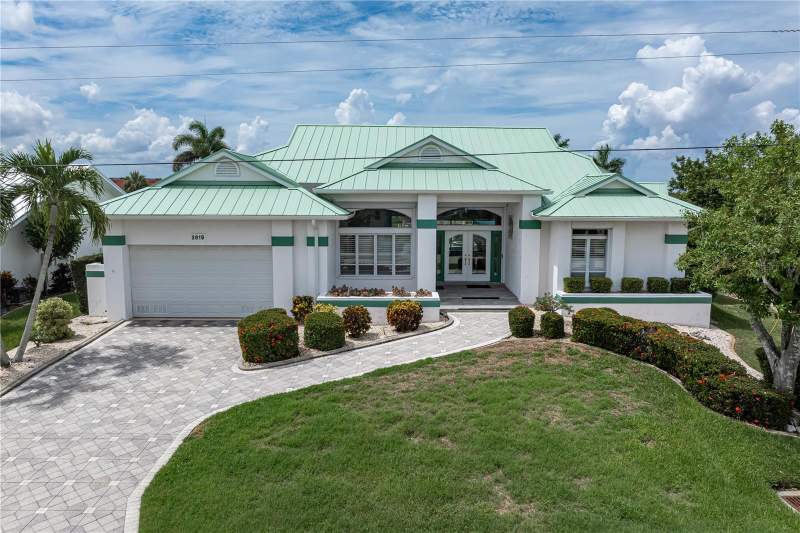 3 bedroom Single Family Residence at 2819 Deborah Drive, Punta Gorda Isles Sec 12, Punta Gorda — photo 2