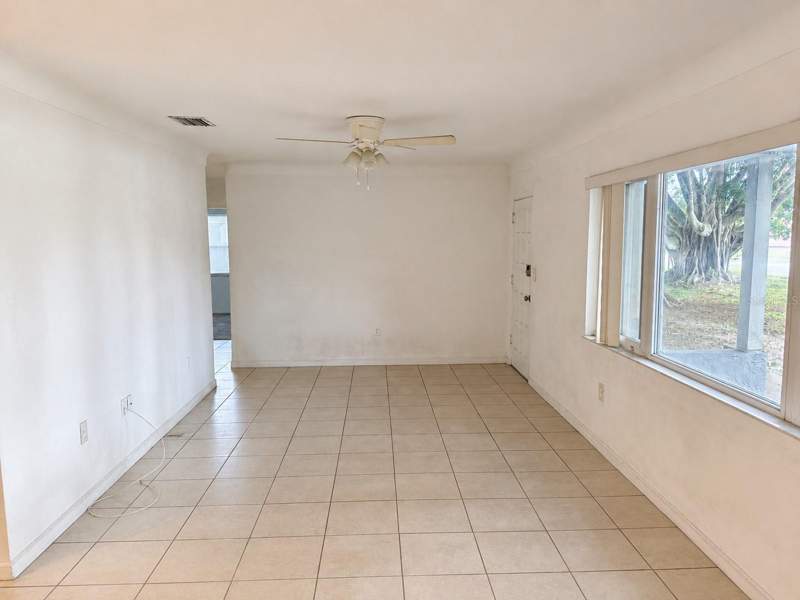 4 bedroom Single Family Residence at 4957 62nd Street, Kenneth City, Kenneth City — photo 3