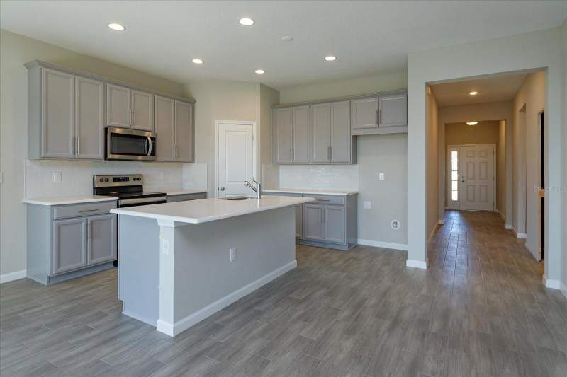 4 bedroom Single Family Residence at 2914 Supermarine Road, Seaport Village, Tavares — photo 3