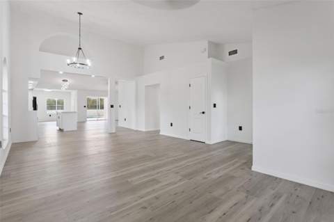6302 Silver Oaks Drive, Zephyrhills FL - photo 6 of 33