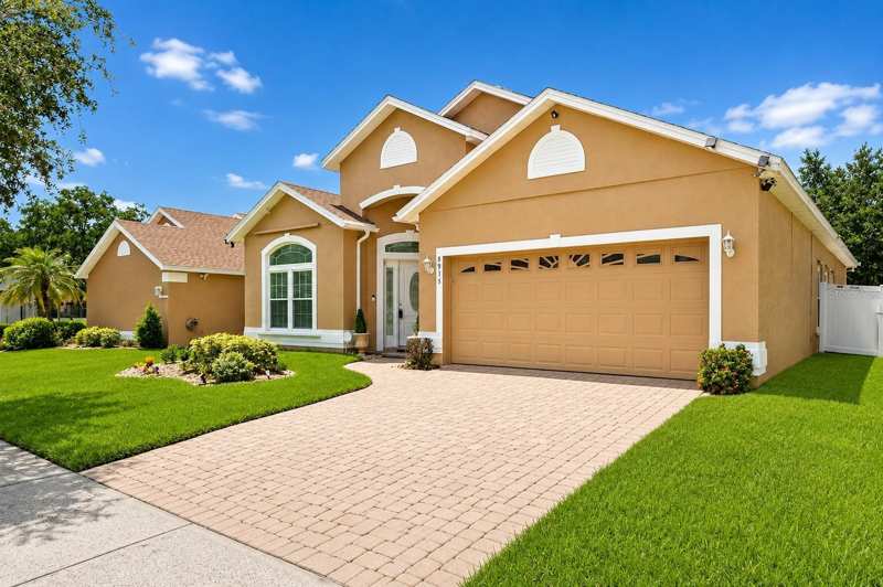 4 bedroom Single Family Residence at 8915 Victoria Isle Place, Vista Lakes Vlgs N-8 & N-9, Orlando — photo 1