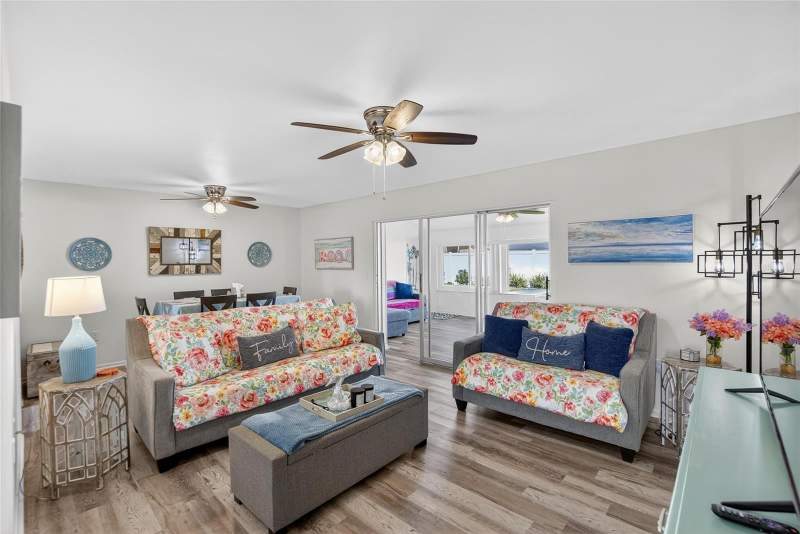 2 bedroom Single Family Residence at 809 Oakmont Avenue, Del Webbs Sun City Florida Un, Sun City Center — photo 2