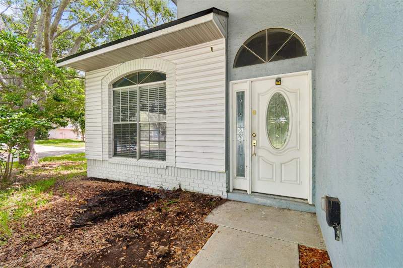 4 bedroom Single Family Residence at 12914 Longcrest Drive, Summerfield Village 1 Tr 28, Riverview — photo 2