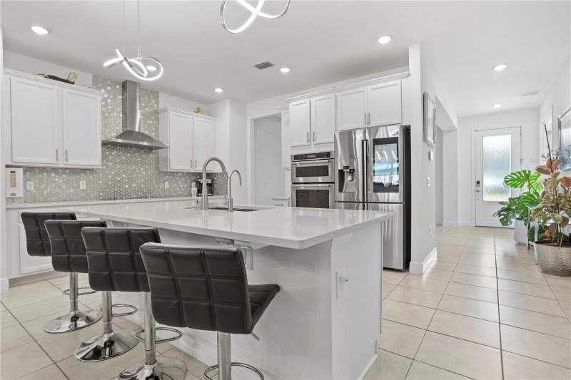 4 bedroom Single Family Residence at 2052 Wood Thrush Lane, Waters Edge At Hawks Crest, Winter Park — photo 5