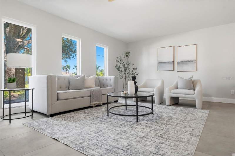 4 bedroom Single Family Residence at 4700 14th Street, Waterway Estates Sec 2, St Petersburg — photo 5