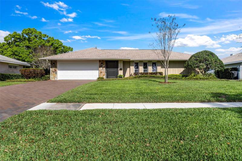 4 bedroom Single Family Residence at 511 Riviera Bay Drive, Riviera Bay, St Petersburg — photo 2