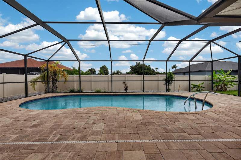 3 bedroom Single Family Residence at 317 NE 9th Terrace, Cape Coral, Cape Coral — photo 3