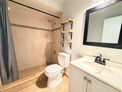 84 E Marbrisa Way, Kissimmee FL - photo 6 of 9