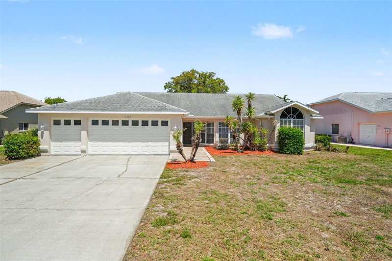 3 bedroom Single Family Residence at 9389 Fox Hollow Lane, Glen Lakes Ph 1, Weeki Wachee — photo 1