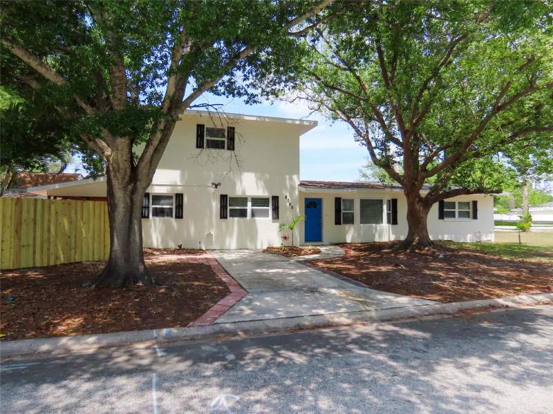4 bedroom Single Family Residence at 8055 33rd Avenue, Jungle Terrace Sec C, St Petersburg — photo 3