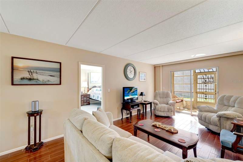 2 bedroom Condominium at 649 Tamiami Trail #107, Country Club Apts, Venice — photo 5
