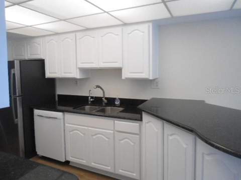 2800 Cove Cay Drive #4D, Clearwater FL - photo 6 of 24