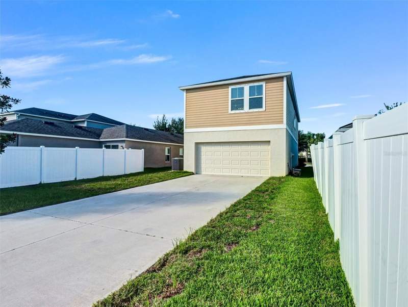 5 bedroom Single Family Residence at 13018 Boggy Creek Drive, Triple Crk Ph 4 Village 1, Riverview — photo 4