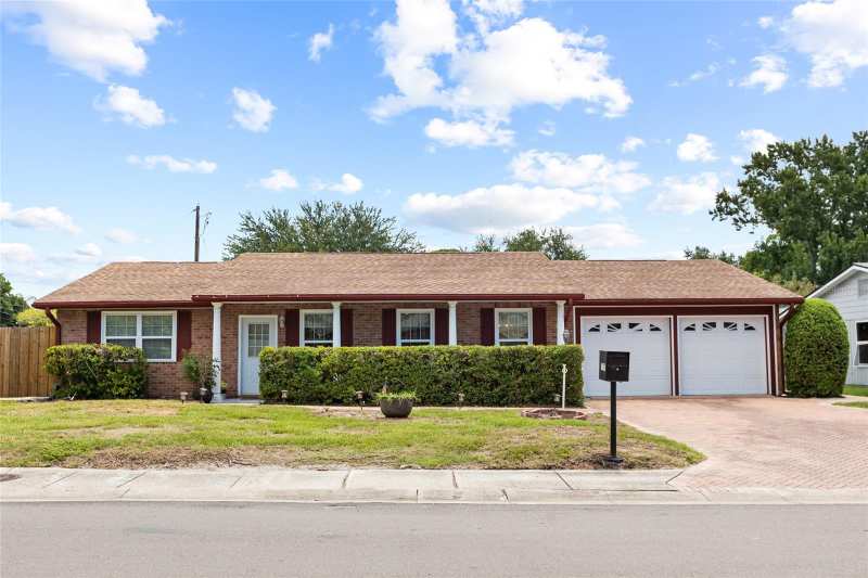 4 bedroom Single Family Residence at 7797 132nd Way, Whispering Forest, Seminole — photo 1