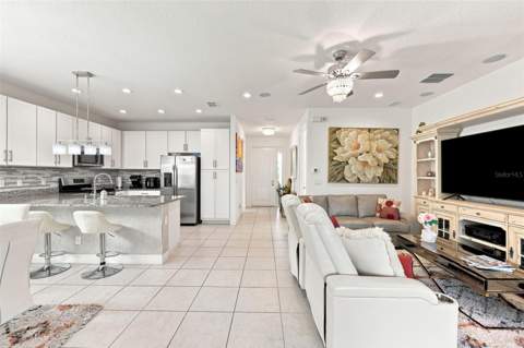 5124 Highland Pointe Court, Wimauma FL - photo 8 of 48