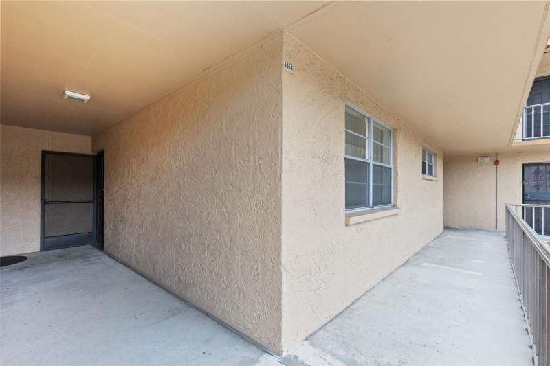 The Tampa Racquet ClubCondos for Sale in Tampa, FL