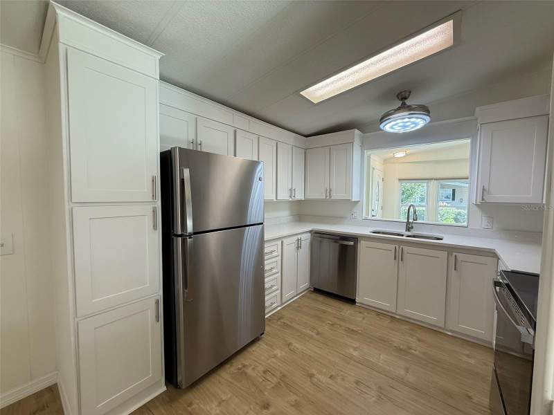 2 bedroom Manufactured Home at 130 Clubview Drive #2, Briar Creek Mobile Home Community II Condo, Safety Harbor — photo 5