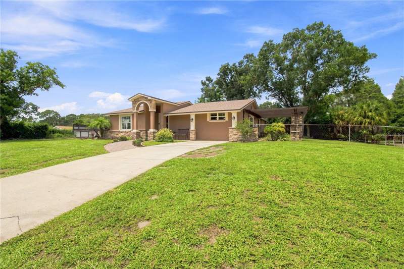 3 bedroom Single Family Residence at 9020 Auburn Way, Townn Country Park Unit 59, Tampa — photo 4