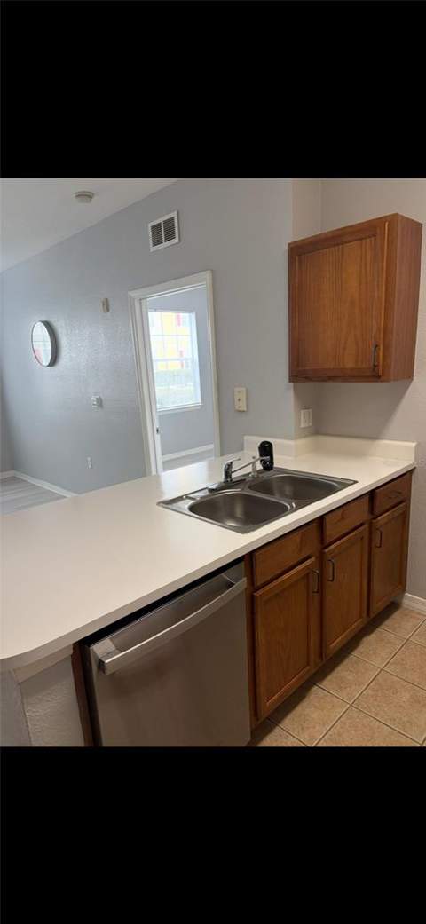 8103 Lillies Way #108, Orlando FL - photo 18 of 34