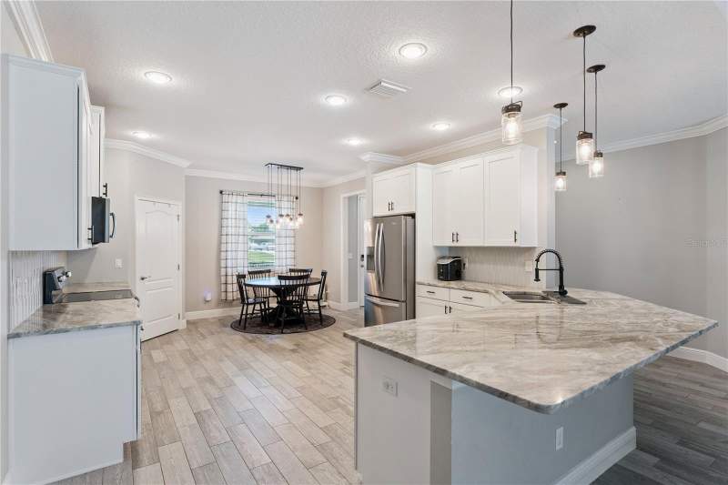4 bedroom Single Family Residence at 18145 GREAT BLUE HERON DRIVE, GREAT BLUE HERON ESTATES, GROVELAND — photo 5