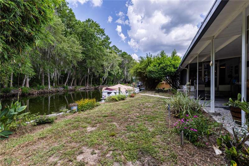 Tavares Les Chateau Villa Mobile Home Park