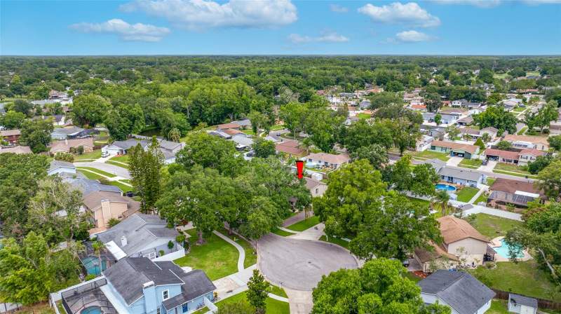 4 bedroom Single Family Residence at 15816 Hound Horn Lane, Country Place Unit IV A, Tampa — photo 3