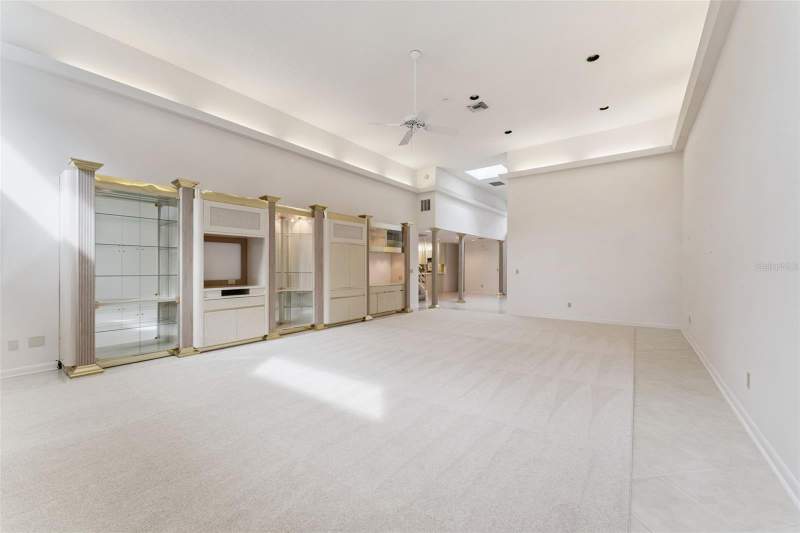 3 bedroom Townhouse at 221 Pine Cone Lane, Springs Whispering Pines Sec 2, Longwood — photo 4