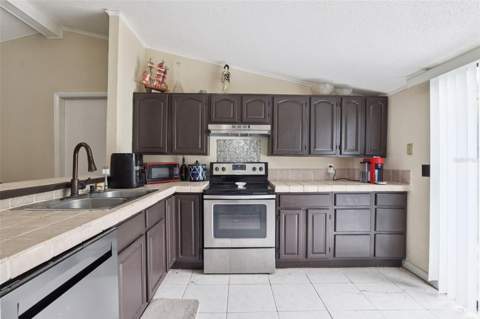 25 W Thrush Street, Apopka FL - photo 6 of 20