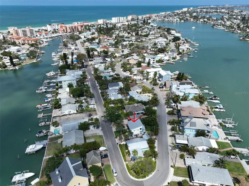 2 bedroom Single Family Residence at 13004 Boca Ciega Avenue, Pages Rep Of Mitchells Beach 2, Madeira Beach — photo 4