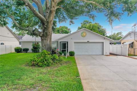 33909 Linda Lane, Leesburg FL - photo 8 of 75