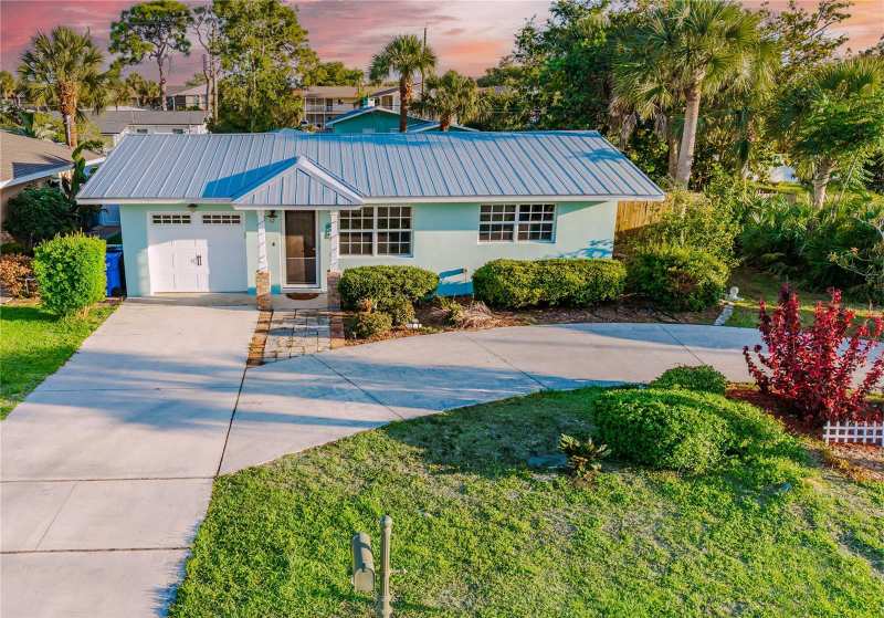 3 bedroom Single Family Residence at 316 Alba Street, Beach Manor, Venice — photo 1