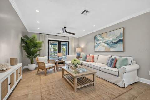 8711 Bay Crest Lane, Tampa FL - photo 10 of 42