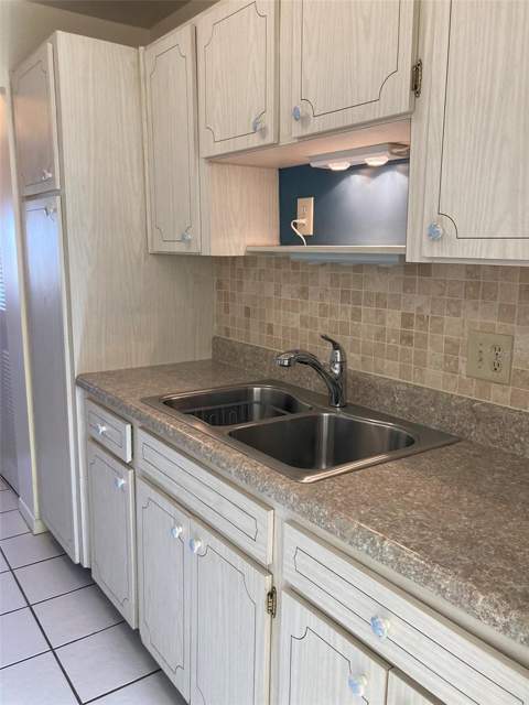 5750 80th Street #C202, St Petersburg FL - photo 17 of 67