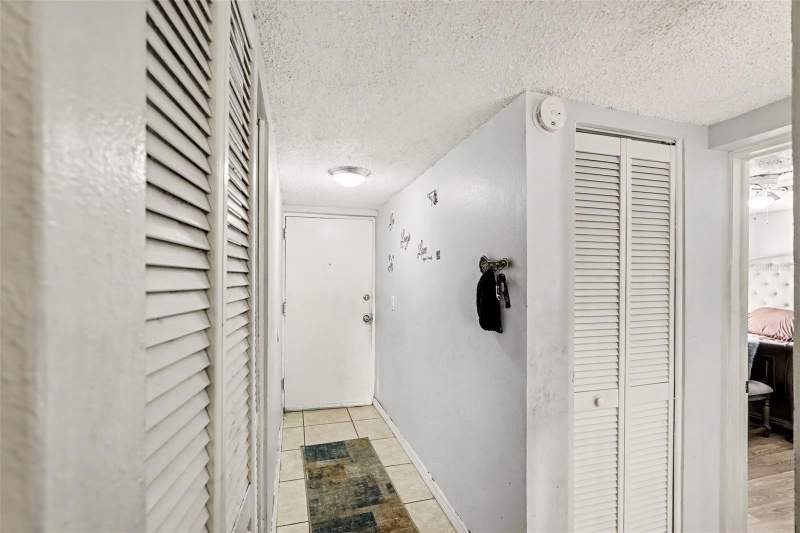 1 bedroom Condominium at 7511 Presley Place #97, Place One A Condo, Tampa — photo 3