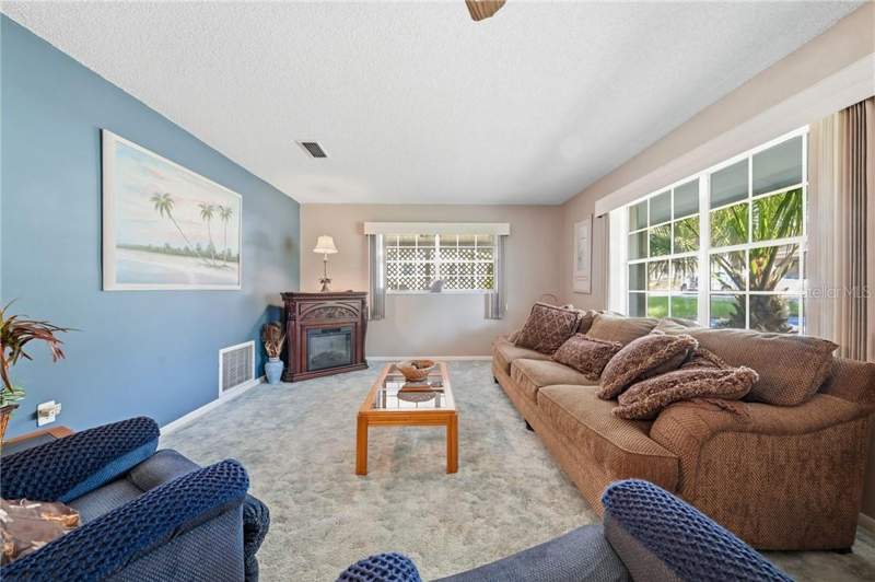 2 bedroom Single Family Residence at 2360 W Eric Drive, Citrus Springs, Citrus Springs — photo 3