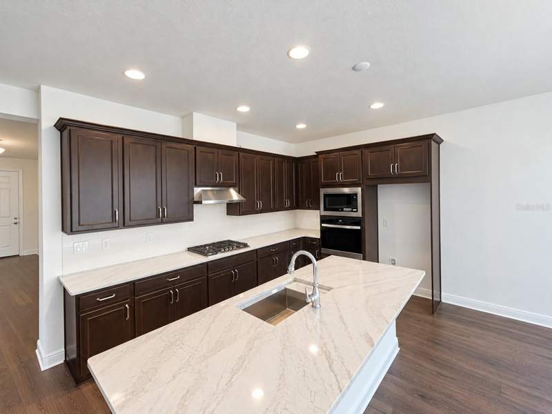 4 bedroom Single Family Residence at 6183 Jensen View Avenue, Waterset Wolf Creek Ph G1 And 30th St Ph G1, Apollo Beach — photo 4