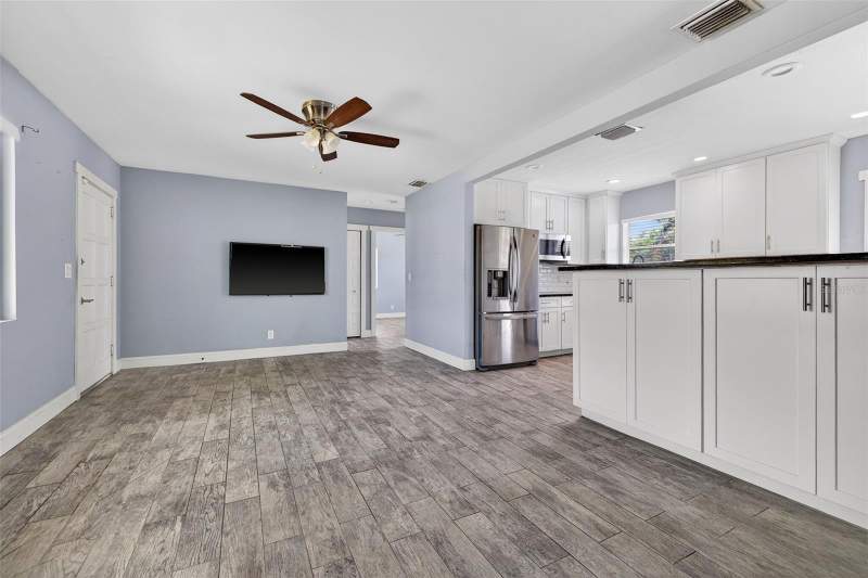 3 bedroom Single Family Residence at 734 40th Avenue, Snell Shores, St Petersburg — photo 5