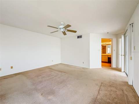 6810 Stones Throw Circle #13302, St Petersburg FL - photo 22 of 49