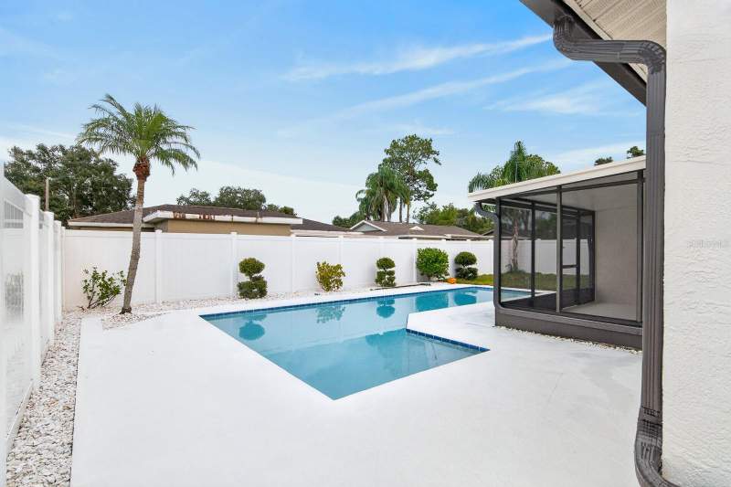 3 bedroom Single Family Residence at 403 Evergreen Drive, Harbor Palms Unit Eleven, Oldsmar — photo 2