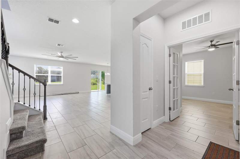 5 bedroom Single Family Residence at 4424 Silver Creek Street, Creekside At Boggy Creek Ph 1, Kissimmee — photo 4