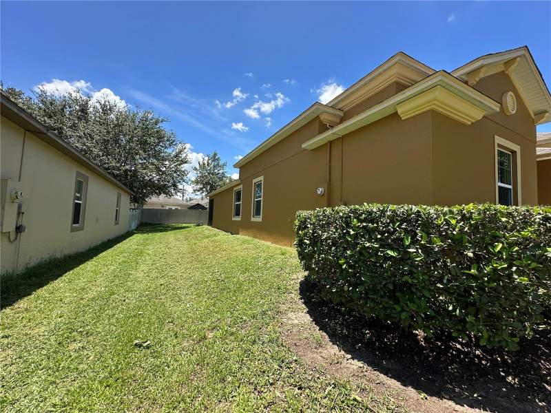 4 bedroom Single Family Residence at 2115 Waseca Lane, Leesburg Lagomar Shores, Leesburg — photo 4
