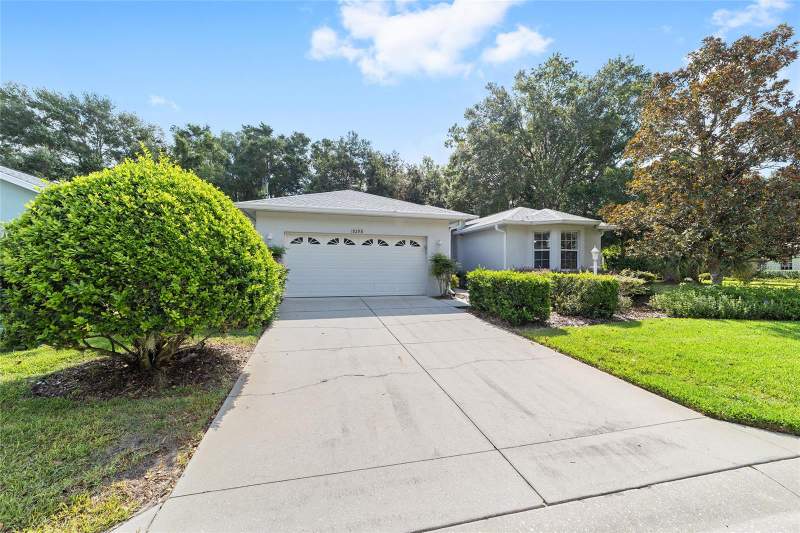 3 bedroom Single Family Residence at 8298 SW 79th Circle, Indigo East, Ocala — photo 2