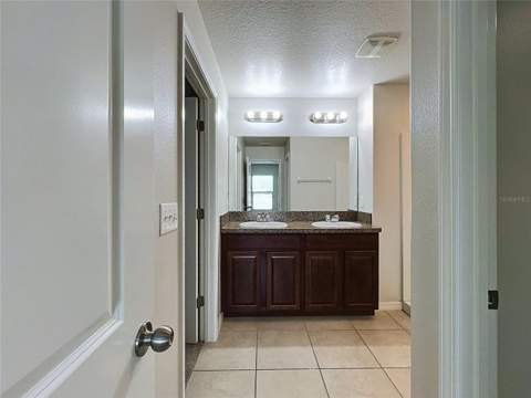 36095 Carriage Pine Court, Zephyrhills FL - photo 17 of 28
