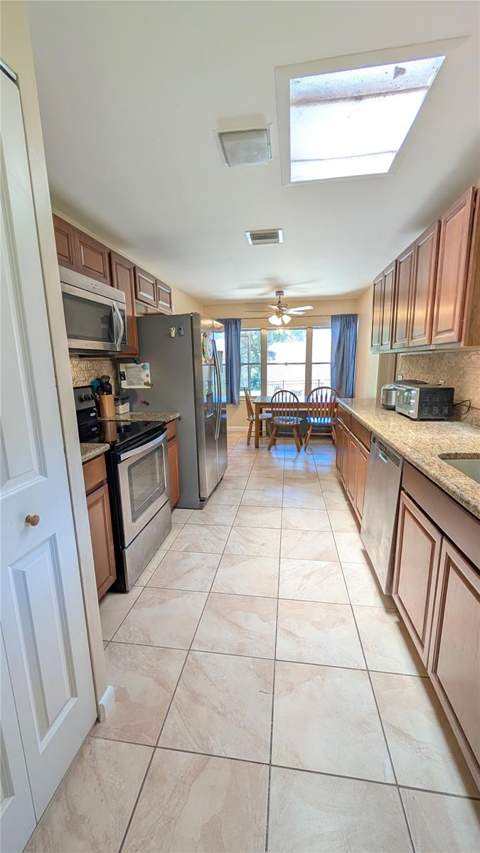 2469 Broadvue Avenue, Eustis FL - photo 13 of 25