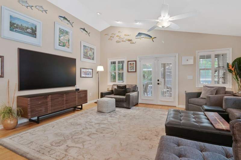 4 bedroom Single Family Residence at 940 Wisconsin Avenue, Sutherland Town Of, Palm Harbor — photo 4